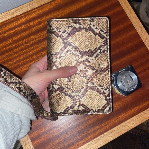 HOBO golden snakeskin jill wristlet wallet - Picture 9 of 9